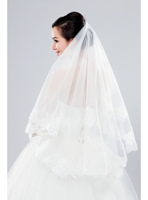 Eelgant One-Tier Angle Cut Bridal Veils with Lace Edge