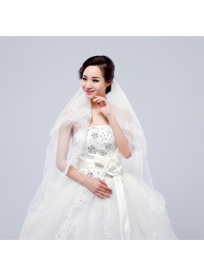 Elegant One-Tier Lace Edge Elbow Veils for Wedding Party