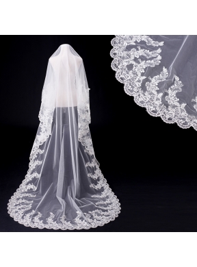 Romantic Lave Edge White Two-Tier Fingertip Bridal Veils