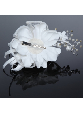 2014 Fashionable Tulle White Imitation Pearls Fascinators