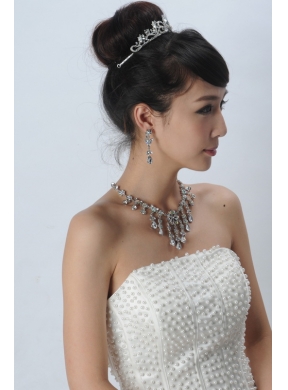 Beautiful Alloy With Rhinestone Ladies Jewelry Sets