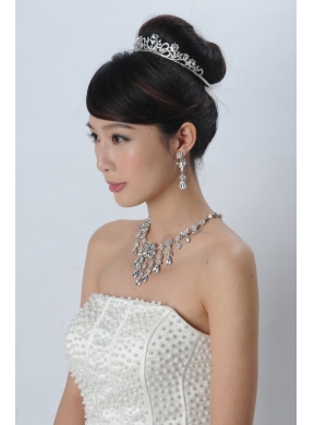 Beautiful Alloy With Rhinestone Ladies Jewelry Sets