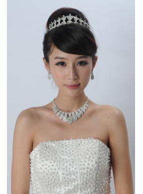 Charming Alloy With Rhinestone Jewelry Sets