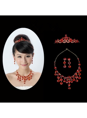 Dazzling Rhinestone Ladies Crown and Necklace