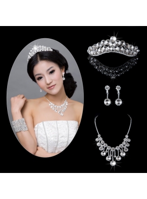 Exquisite Alloy With Rhinestone Pearl Ladies Jewelry Sets