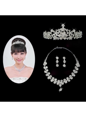 Gorgeous Alloy With Rhinestone Ladies Necklace and Tiara