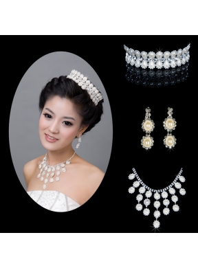 Mysterious Alloy Pearl Rhinestone Ladies Jewelry Sets