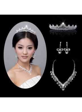 Shining Alloy With Rhinestone Ladies Jewelry Sets