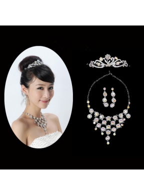 Unique Alloy With Rhinestone Ladies Jewelry Sets