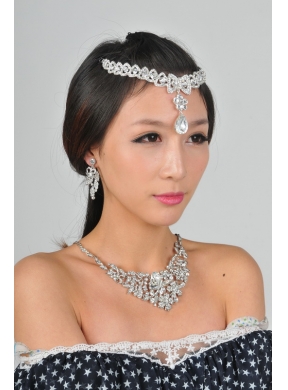 Alloy Wedding Jewelry Set Including Necklace And Earrings in Silver