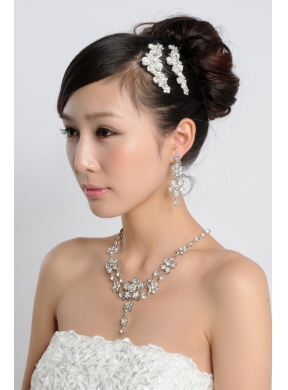 Star Shaped Shining Rhinestones Alloy Wedding Jewelry Set Including Necklace And Earrings