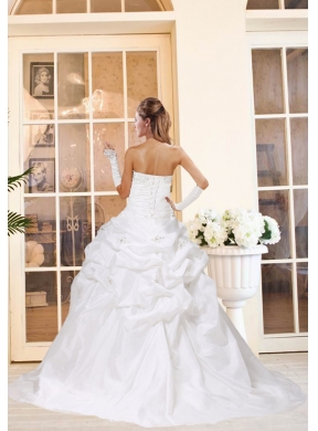 2015 Exquisite Ball Gown Wedding Dresses with Beading