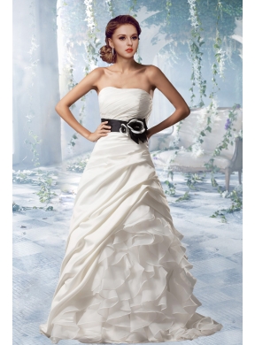 Princess Strapless Gorgeous Wedding Dresses with Brush Train