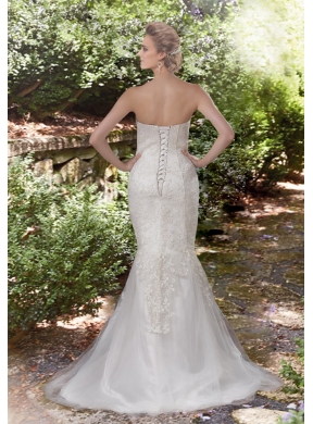 2015 Beautiful Lace Strapless Wedding Dress with Brush Train