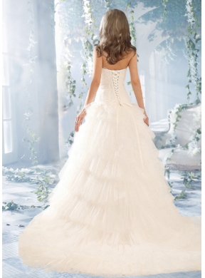 Beautiful Ball Gown Appliques Wedding Dress With Ruffled Layers