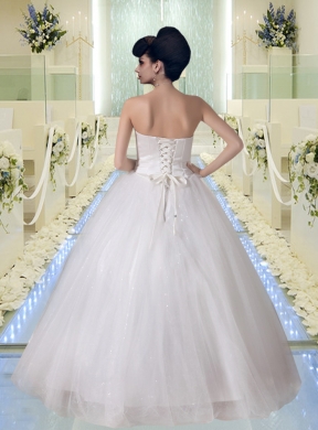 Fashionable Ball Gown Sweetheart Beading Wedding Dress for 2015