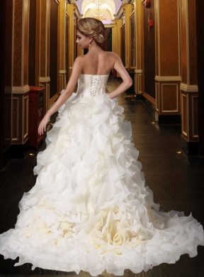 Gorgeous Princess Strapless Ruffles Wedding Dresses with Chapel Train