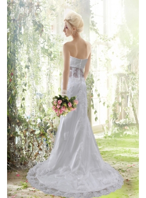 Elegant Column Sweetheart Beading Wedding Dresses with Brush Train