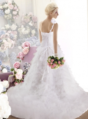 Hand Made Flowers Princess Chapel Train Wedding Dresses