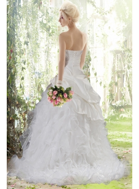 Beautiful  Beading Strapless Weding Dress with Brush Train