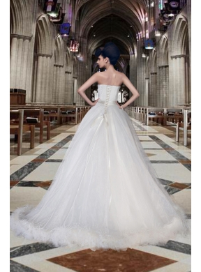 Fashionable A Line Sweetheart Chapel Train Wedding Dresses