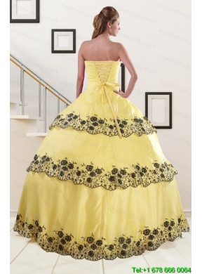 2015 Light Yellow Quinceanera Dress with Appliques and Ruffled Layers