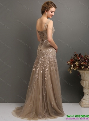 2015 Designer Empire Prom Dress with Brush Train and Appliques