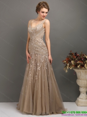 2015 Designer Empire Prom Dress with Brush Train and Appliques