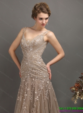 2015 Designer Empire Prom Dress with Brush Train and Appliques