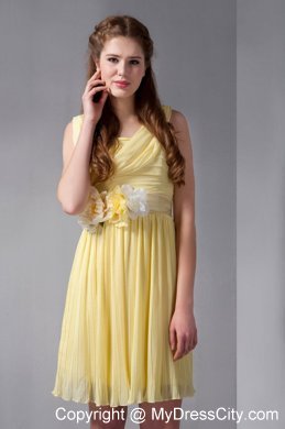 Straps Mini-length Flower Decorate Homecoming Dress in Yellow