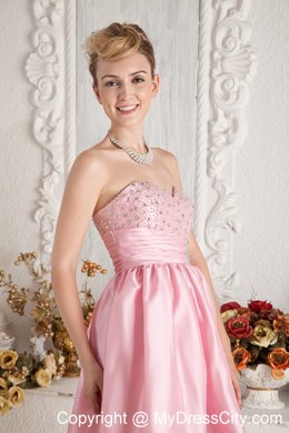 Baby Pink Sweetheart Short Beaded Prom Dress in Knee-length