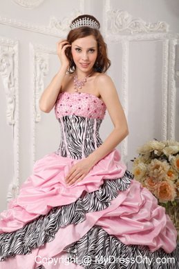 Romantic Taffeta and Zebra Beading Pink Quinceanera Dress