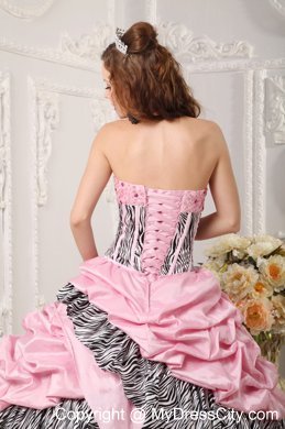 Romantic Taffeta and Zebra Beading Pink Quinceanera Dress