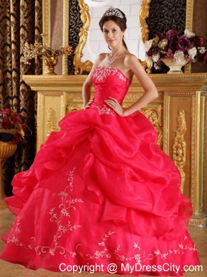 Sparkling Coral Red Embroidery Organza Quinceanera Dress