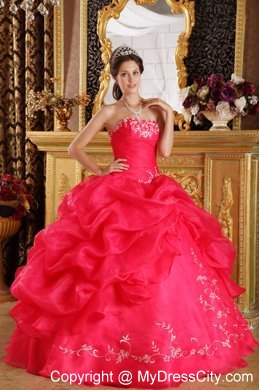 Sparkling Coral Red Embroidery Organza Quinceanera Dress