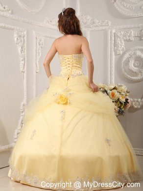 Beautiful Sweetheart Appliques Light Yellow Quinceanera Dress