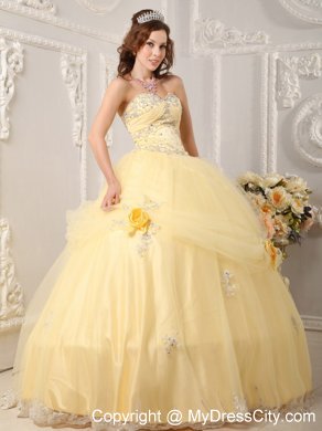 Beautiful Sweetheart Appliques Light Yellow Quinceanera Dress