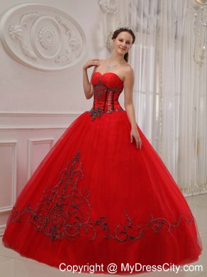 Red Floor-length Sweetheart Tulle Appliques Dress for Quince