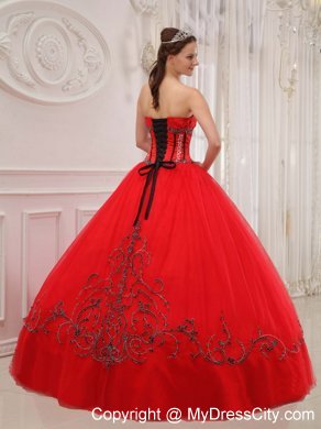 Red Floor-length Sweetheart Tulle Appliques Dress for Quince