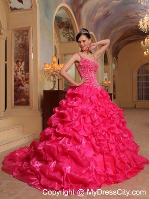 Organza Ruffles Spaghetti Straps Coral Red Quinceanera Dress with Chapel Train