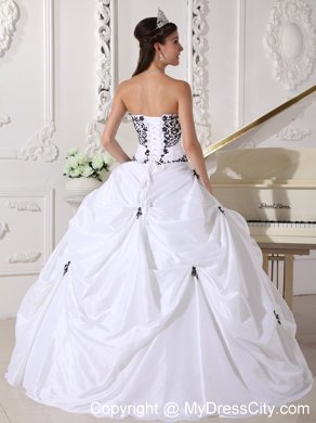 Tailor Made Taffeta Strapless Embroidery White Quinceanera Party Dress