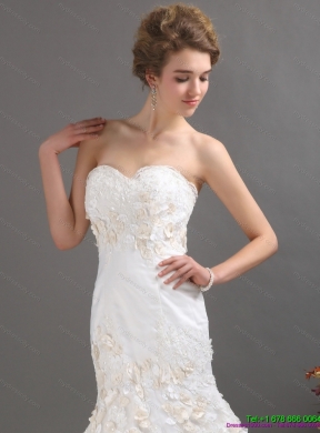 2015 Classical Sweetheart Wedding Dress with Beading and Appliques