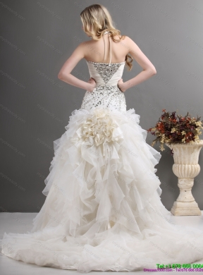 2015 Exquisite Halter Top Wedding Dress with Beading and Ruffles