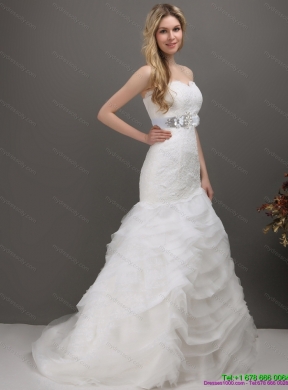 2015 Fashionable Sweetheart Wedding Dress with Lace and Appliques