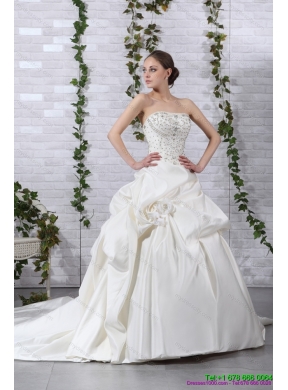 2015 Pretty Strapless Beading Wedding Dress with Brush Train