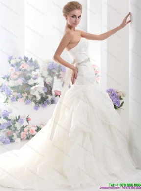 2015 Gorgeous Sweetheart Wedding Dress with Beading