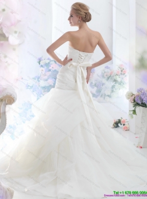 2015 Gorgeous Sweetheart Wedding Dress with Beading