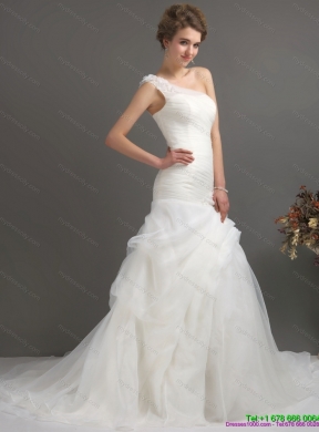 2015 Modest One Shoulder Mermaid Wedding Dresses with Ruching and Hand Made Flowers