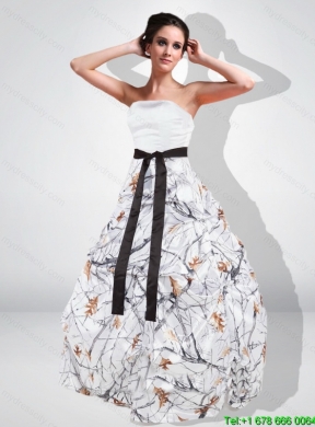 2015 Elegant Ball Gown Strapless Camo Wedding Dresses with Belt