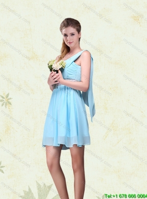 2015 Ruching Chiffon Aqua Blue Beautiful Dama Dresses with Mini Length